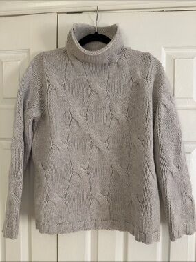 Women's Cable Knit Turtleneck Sweater - Light Gray